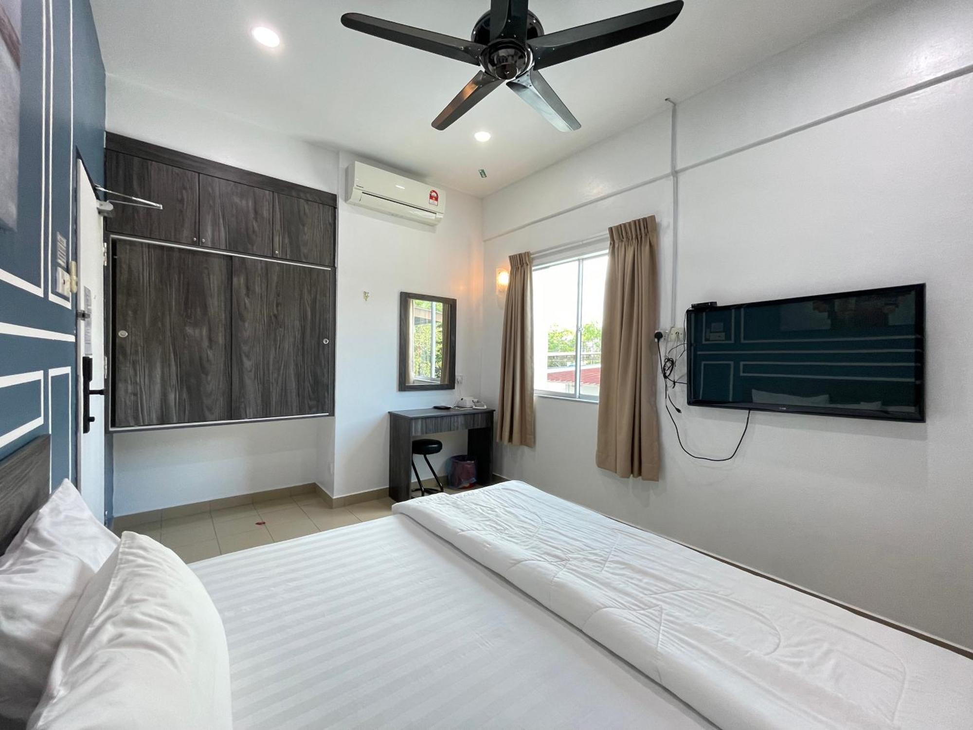 Mr Homestay Hotelstyle Room Teluk Intan Exterior photo