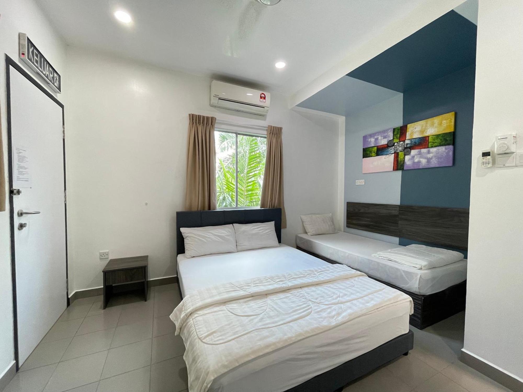 Mr Homestay Hotelstyle Room Teluk Intan Exterior photo