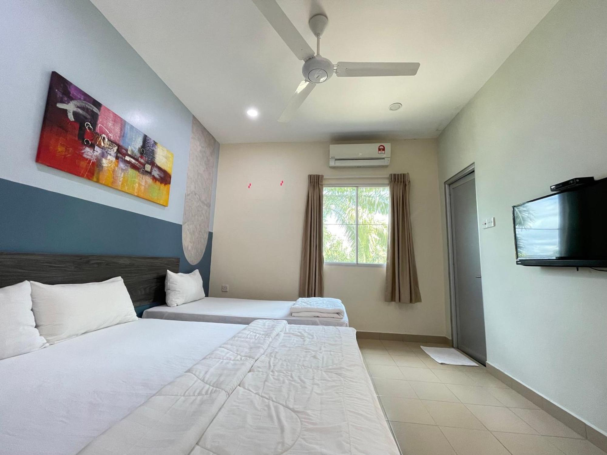 Mr Homestay Hotelstyle Room Teluk Intan Exterior photo