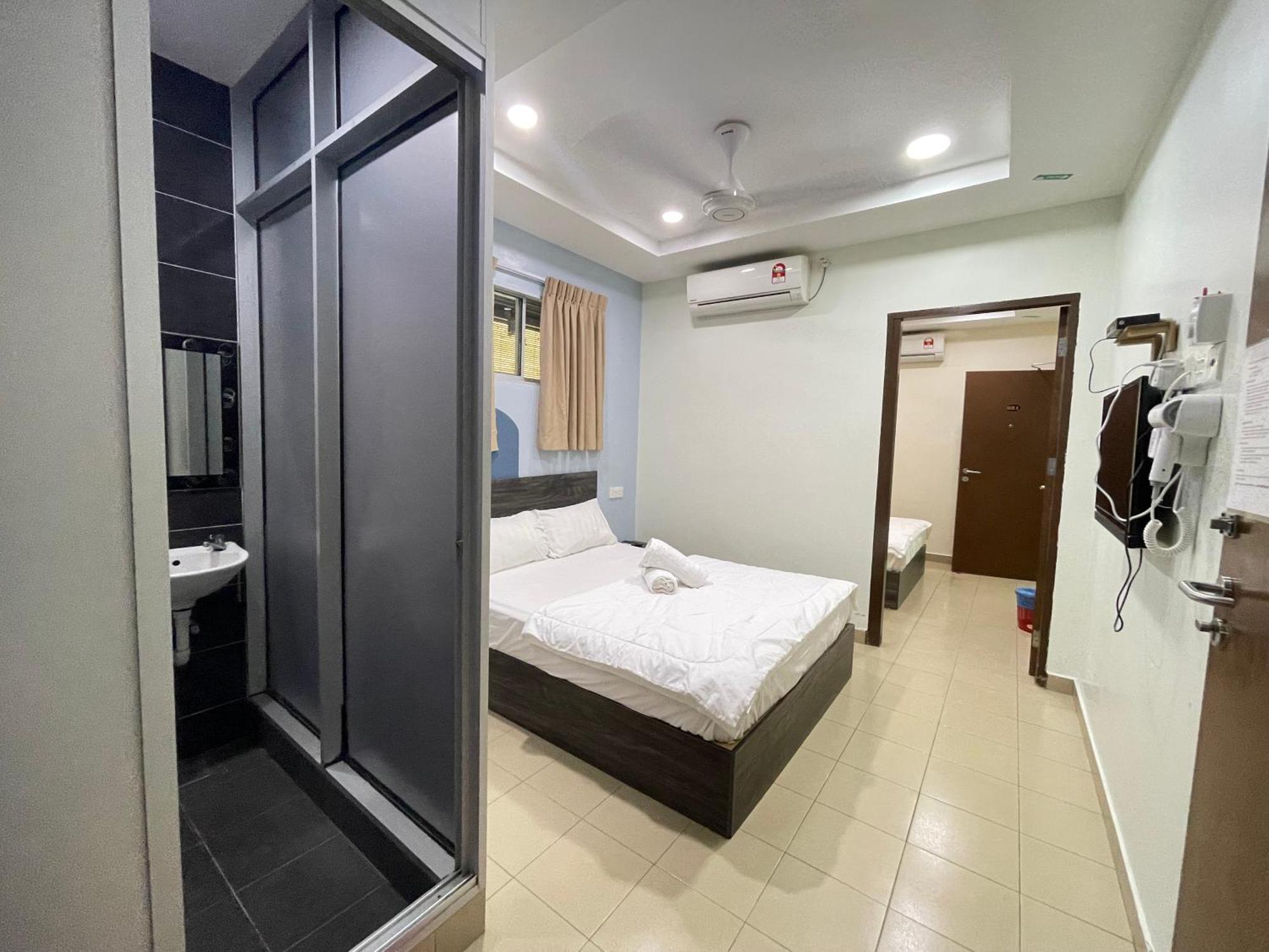 Mr Homestay Hotelstyle Room Teluk Intan Exterior photo